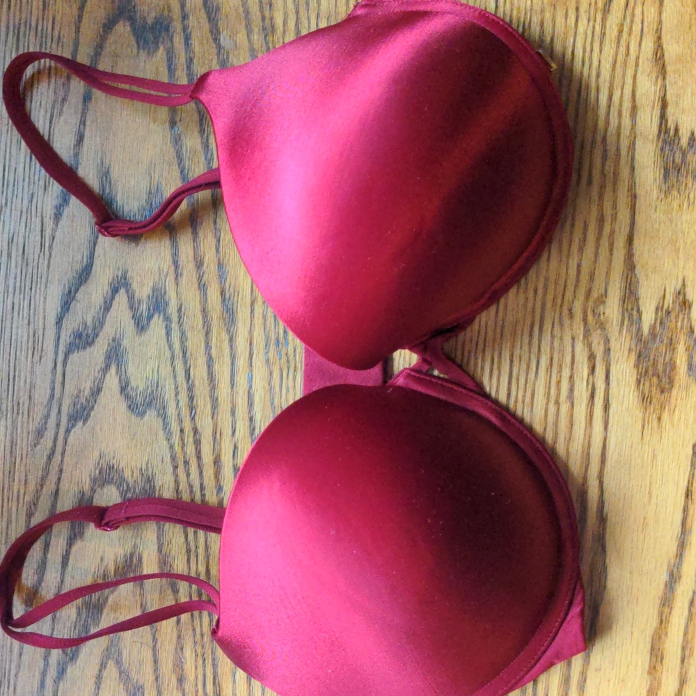 Victoria's Secret Very Sexy Push-up 34DD